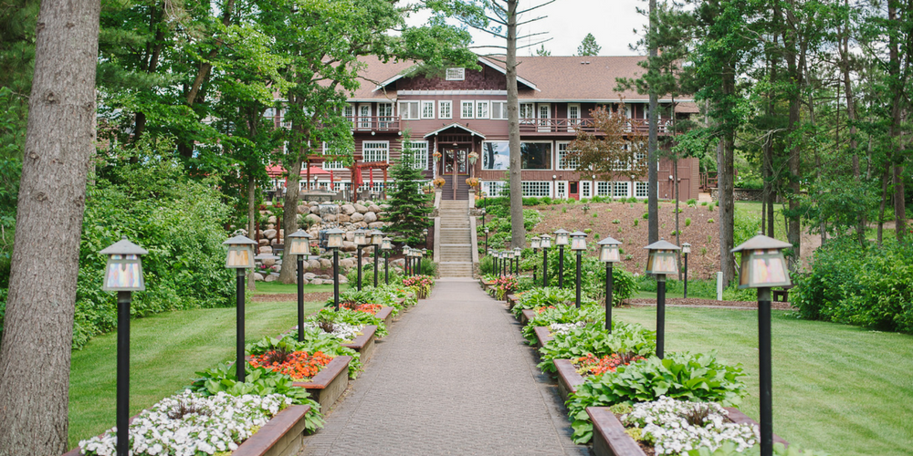 Grand View Lodge On The Rocks | Something For Everyone