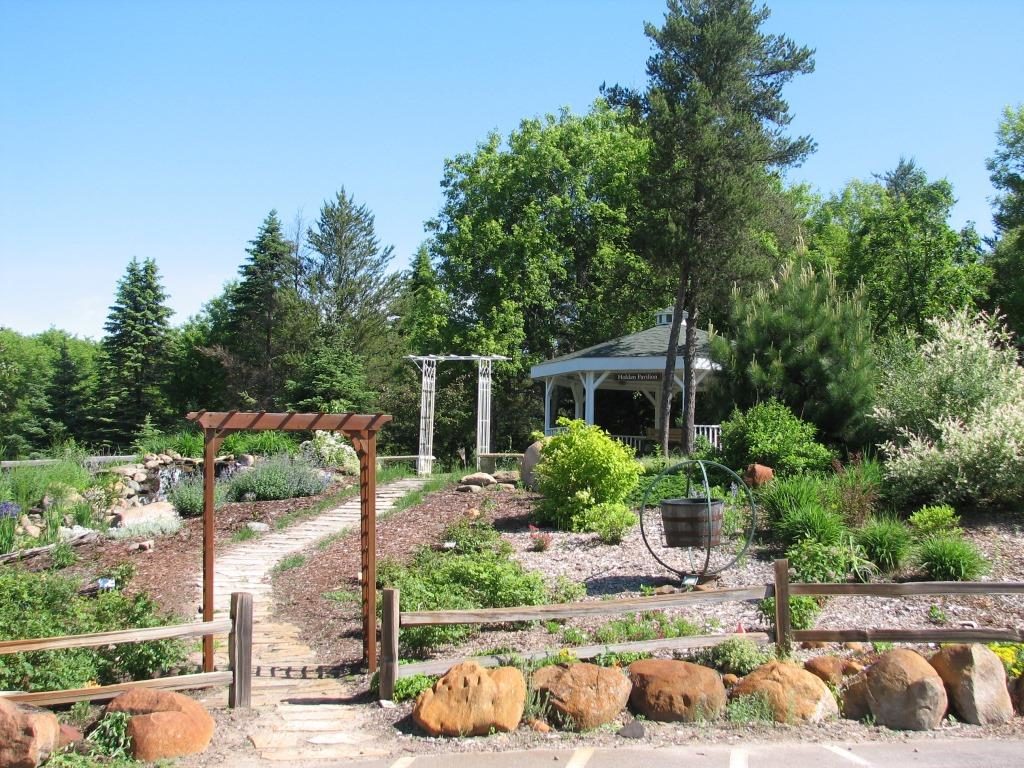 Healing Gardens in Minnesota | Up North Parent Healing Gardens Tour