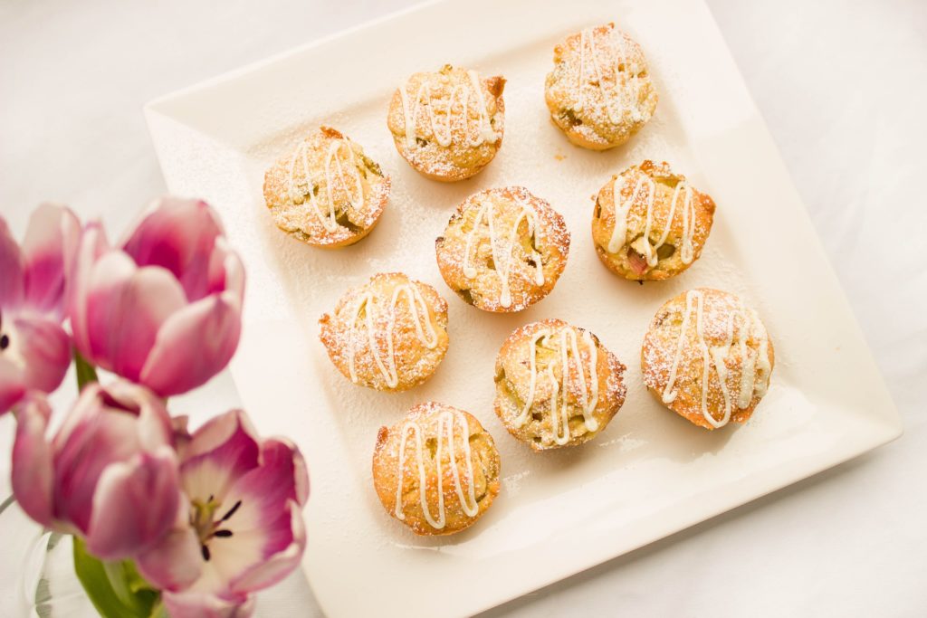 rhubarb muffins recipe