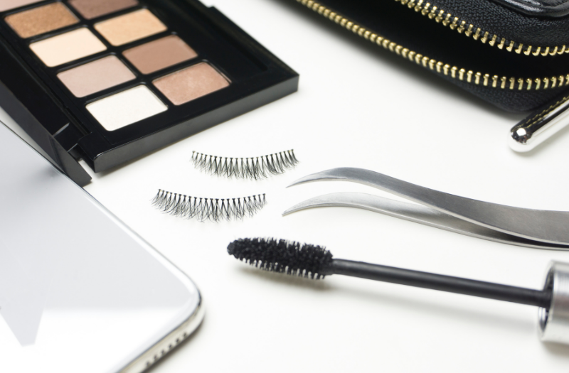 How to Start a Lash Business